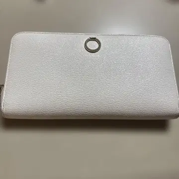 JILLSTUART 화이트 장지갑