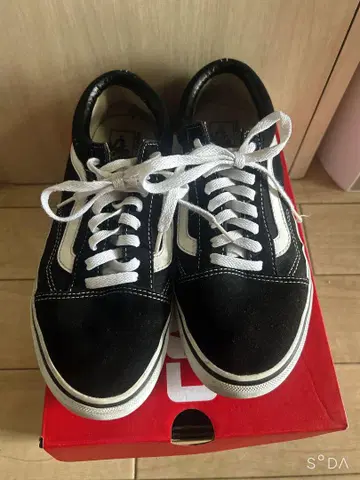 Vans 블랙/화이트 스니커즈 올드스쿨