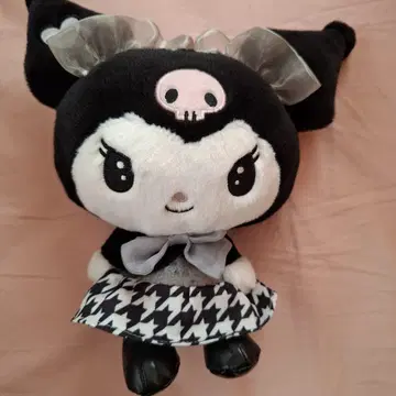 쿠로미 봉제 인형