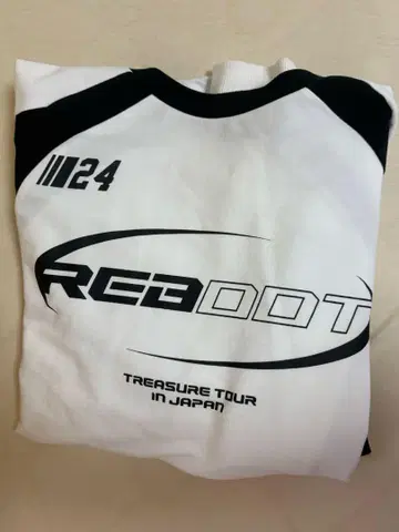 treasure Reboot 트레이닝복 티셔츠 화이트 M 사이즈
