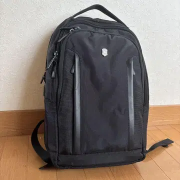 Victorinox 블랙 나일론 백팩 16L