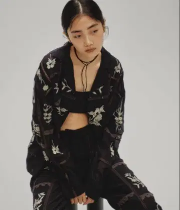 오늘의 자수 패치워크 셔츠