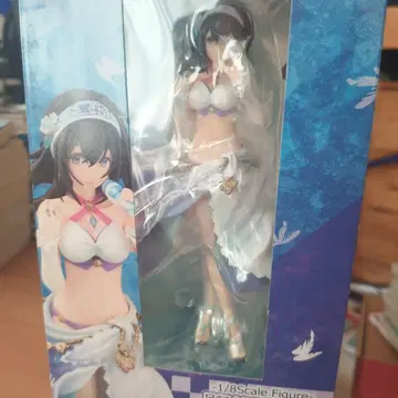 Phat! 1/8 스케일 피규어