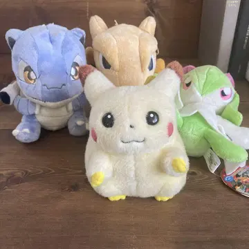 레어 TOMY 빨간색 택 포켓몬스터 피카츄 럭셔리 덤 봉제 인형