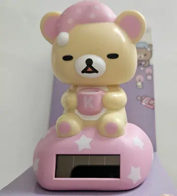 리락쿠마 밤을 새우는 솔라 패널 피규어 핑크
