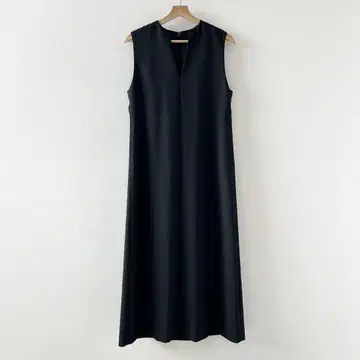 allureville 레주르 백 새틴 잔스카 블랙 2024