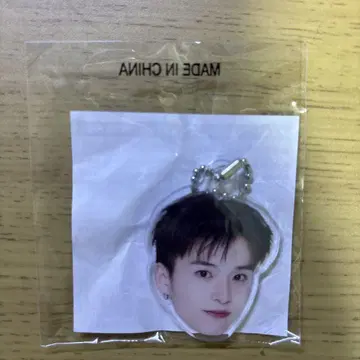 TREASURE 아사히 POPUP 가챠 캡슐 토이 얼굴 아크링 키링