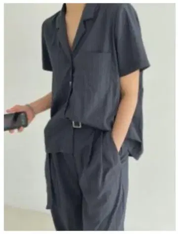 다크 그레이 릴랙스 핏 셋업