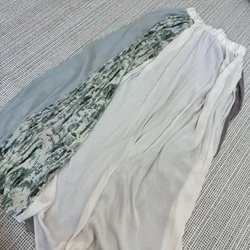 플레어 스커트 그레이 화이트 그린