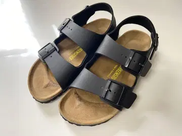 새상품급 BIRKENSTOCK 밀라노 블랙 샌들 사이즈 39