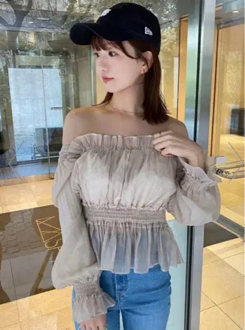 스나이델 오간 플리츠 블라우스 나루세 아이리