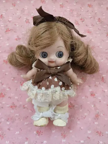 올비스크 큐피 구리 인형 리프로 작가