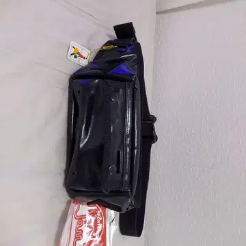 블랙 바디 백 광택 마감