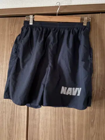 미국 해군 NAVY 스트라이프 숏 팬츠 네이비