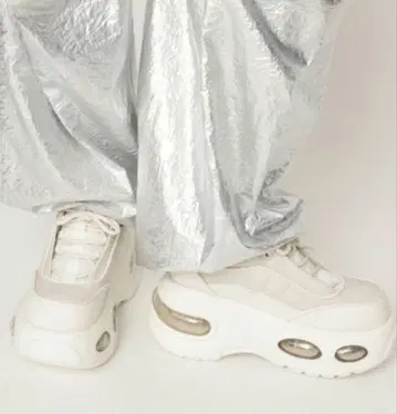 SLY AIR PLATFORM SNEAKER 스니커즈 M 화이트