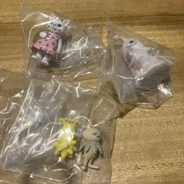 히구치 유코 가챠 보리스 잡화점 피규어 마스코트 3개만