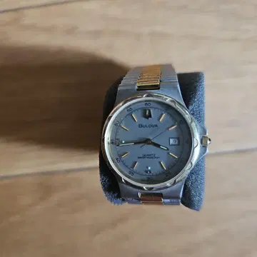 Bulova 쿼츠 손목시계 여성용 작동 제품 스위스