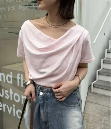 mystic 오프숄더 티셔츠