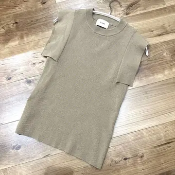 CLANE SQUARE SLEEVE KNIT TOPS 베이지