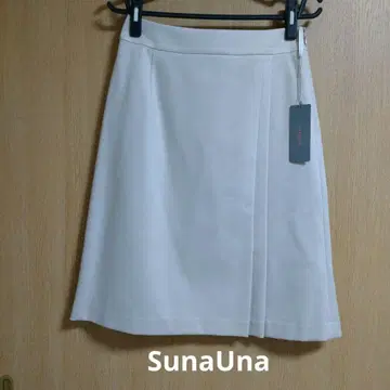 새상품 택 포함 수나우나 세탁 가능한 스커트 SunaUna 36 S