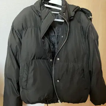 RETRO GALLERY 블랙 다운 자켓