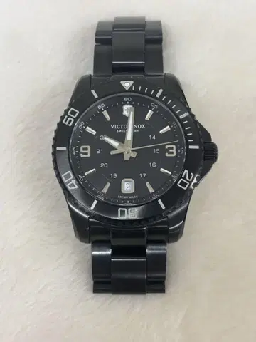 Victorinox Maverick Black Edition 매버릭