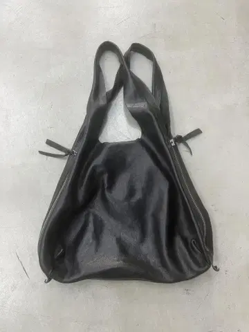 Trippen 트리픈 가죽 토트백