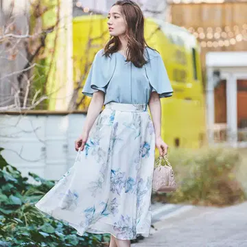 레스 빠세 보카시 플라워 프린트 스커트 36 사이즈