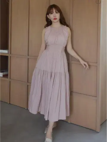 비에라 핀턱 티어드 드레스
