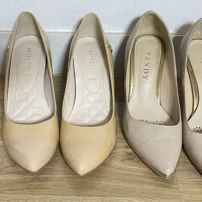 ☆送料無料☆ TANDY ☆ COWHIDE LOAFER ( 9120205 ) ☆ IVORY Women's Slip-on Cow-Print Leather Coffee Flat Loafers Shoes