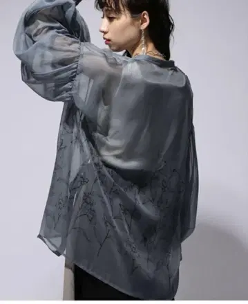 HARE 자수 장식 벌룬 슬리브 셔츠 블루 시어 셔츠