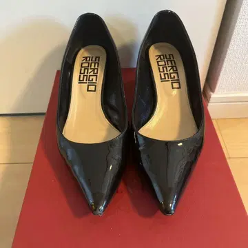 Sergio Rossi 청키 힐 페이턴트