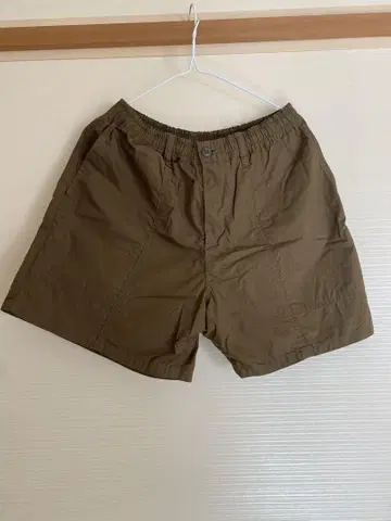 컵 앤 콘 숏 팬츠