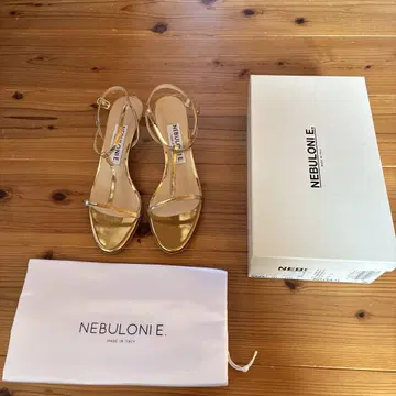 NEBLONI 네브로니 골드 T 스트랩 샌들 38