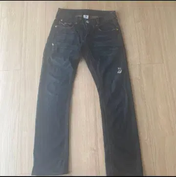 truereligion 빨간색 스티치 스트레이트 데님 29인치