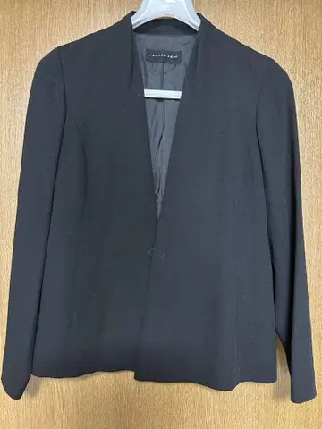 요건 레일 노카라 자켓