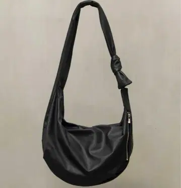 MASON SPECIAL 블랙 가죽 숄더백