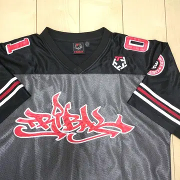 TRIBAL GEAR 그래픽 프린트 풋볼 셔츠