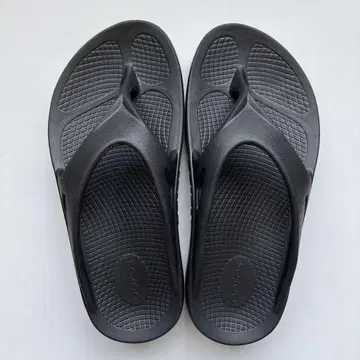 OOFOS 샌들 블랙 24cm