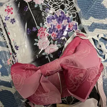 핑크 계열 장미 무늬 오비 장식