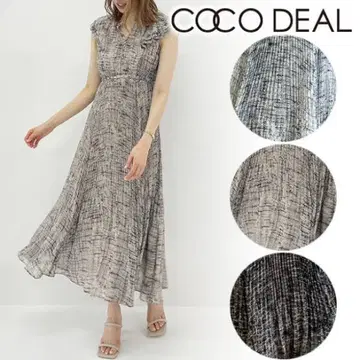 COCODEAL 코코딜 기하학 패턴 원피스 플리츠 올 패턴 M 사이즈