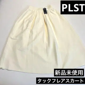 미사용 새상품 PLST 플라스테 24SS 홀 의류 니트 턱 플레어 스커트