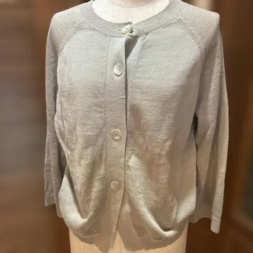 그레이 버튼 가디건