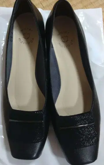 워터 마사지 블랙 플랫 슈즈 글리터 장식 24.5cm
