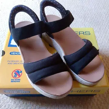스케쳐스 슬립 인 샌들 24cm