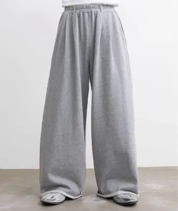 SINSS Two tuck sweatpants / 2턱 스웨트 팬츠