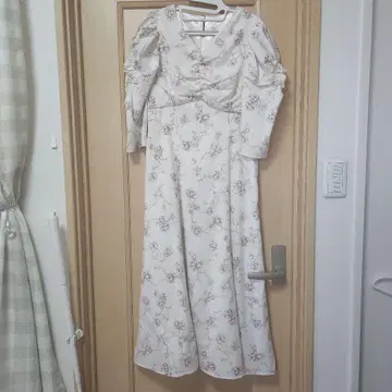 꽃무늬 퍼프 슬리브 롱 원피스 M 사이즈