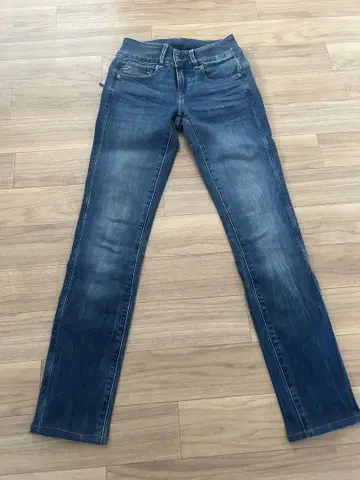 다크 블루 슬림 핏 데님 팬츠
