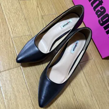 블랙 스틸레토 하이힐