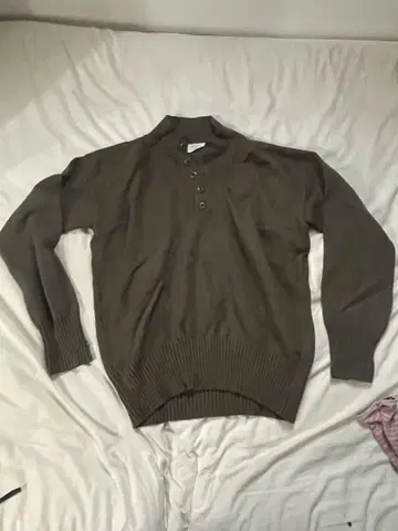 브라운 버튼 하이넥 스웨터 X-LARGE